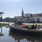 Bednboot Met Terras Aan Het Water * Rijpwetering