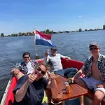 Dom wakacyjny Bednboot Met Terras Aan Het Water *