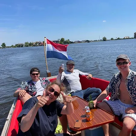 Nyaraló Bednboot Met Terras Aan Het Water *
