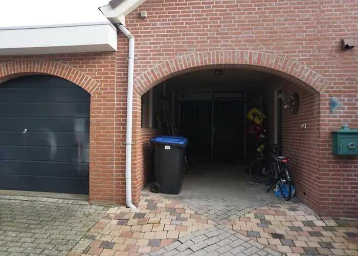 Bednboot Met Terras Aan Het Water Rijpwetering