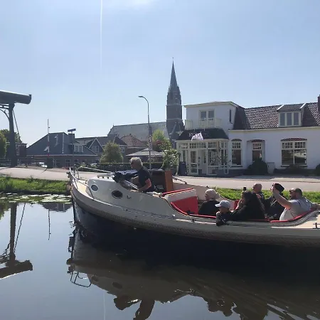 Bednboot Met Terras Aan Het Water * Rijpwetering