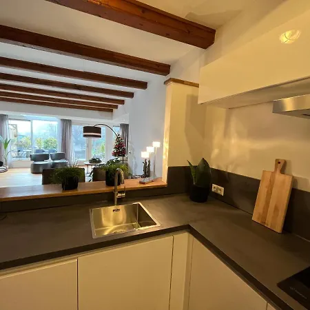 Bednboot Met Terras Aan Het Water